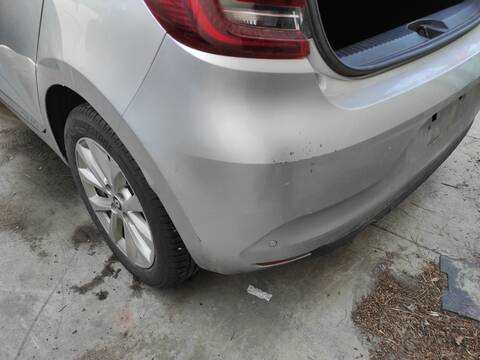 Foto 2ª: Paragolpes Trasero Renault Clio H4D470 (2022)