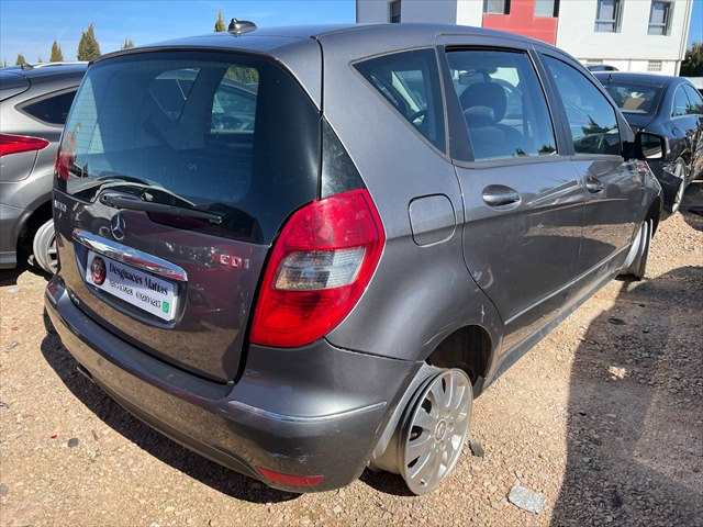 Foto 4ª: Portón Mercedes Clase A 160 2.0 CDI 82cv [640942] (2011)