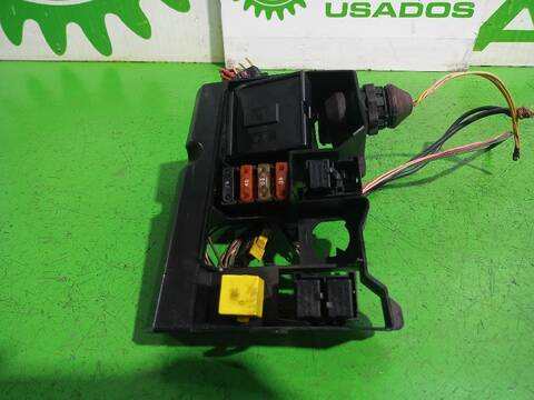 Foto 3ª: Caja Reles Fusibles Citroen Xsara 1.9 D SX 68CV [DJYXUD9A] (1997)