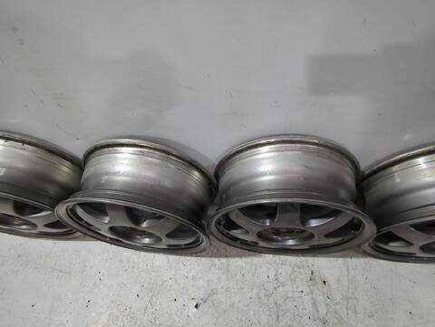 Foto 3ª: Juego LLantas Toyota Prius BASIS AUT. 78CV [1NZFXE] (2003)