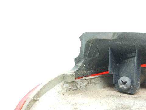 Foto 2ª: Piloto Trasero Derecho Kia Carens 105CV 77KW [R03S] (2005)