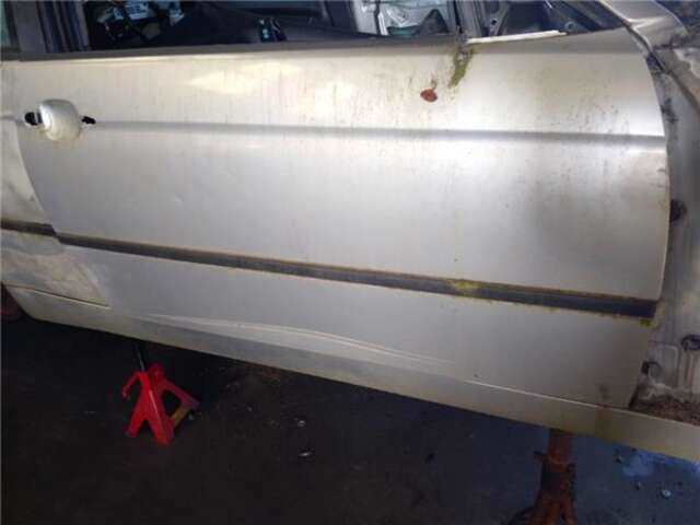 Foto 2ª: Puerta Delantera Derecha Bmw Serie 3 315 1.8 316TI [1.8 LTR. - 85 KW 16V] [N42B18A G]