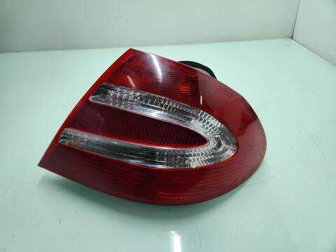 Piloto Trasero Derecho Mercedes Clase C 160 200 COMPRESSOR 209.342) COUPE 163CV 120KW