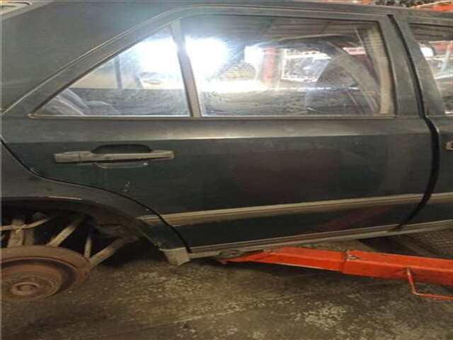 Puerta Trasera Derecha Mercedes Clase E 180 2.5 D 250 (124.125) [2.5 LTR. - 66 KW DIESEL CAT]