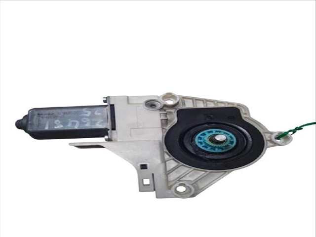 Foto 3ª: Elevalunas Eléctrico Delantero Izquierdo Volkswagen Touareg 3.0 V6 TDI (2010)