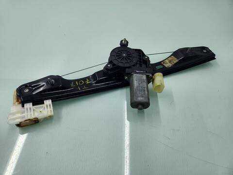 Elevalunas Manual Trasero Izquierdo Bmw Serie 3 315 318D 143CV 105KW