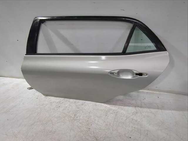 Foto 2ª: Puerta Trasera Izquierda Toyota Auris 1.6 ZRE151_) 124CV [1ZR-FE] (2006)