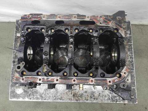 Foto 3ª: Bloque Motor Mitsubishi Montero 3.2 DI-D 165CV 160CV [4M41] (2000)