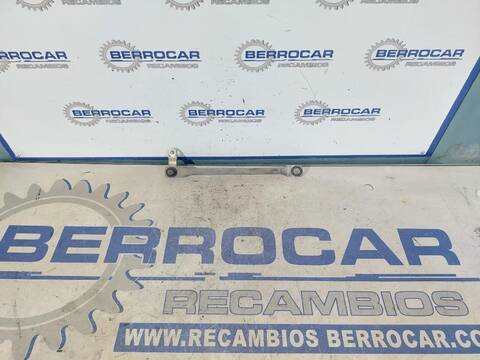 Foto 3ª: Brazo Limpia Delantero Izquierdo Mercedes Clase A 140 1.4 CAT 82CV [M166940] (1997)