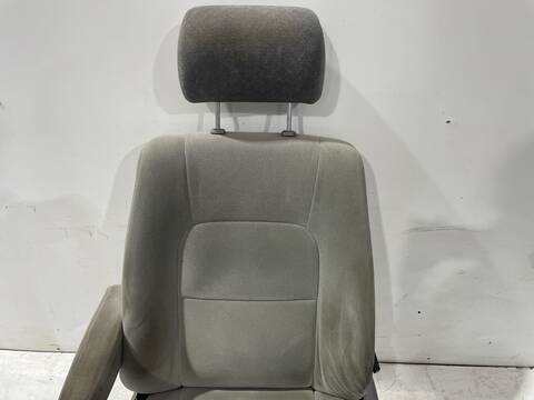 Foto 2ª: Asiento Delantero Izquierdo Kia Carnival 2.9 CRDI LX 144CV 106KW [J3] (2004)