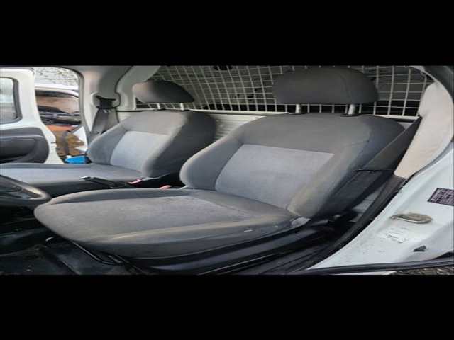 Asiento Delantero Izquierdo Peugeot Bipper BASICO 75CV 55KW