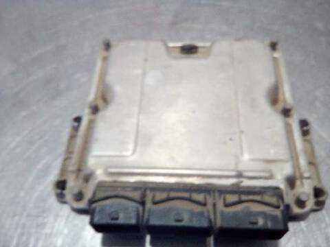 Foto 3ª: Centralita Motor ECU Renault Laguna DYNAMIQUE 120CV 88KW (2001)
