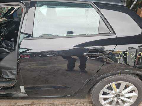 Puerta Trasera Izquierda Audi A1 25 TFSI BASICO 95CV 70KW