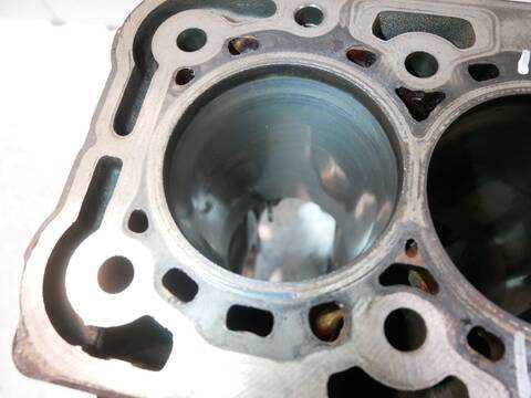 Bloque Motor Ford Transit 105 CV 77KW
