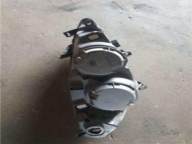 Foto 3ª: Faro Izquierdo Peugeot 307 2.0 X-LINE [2.0 LTR. - 100 KW 16V HDI FAP CAT (RHR - DW10BTED4)] [RHR (DW10BTED4)]