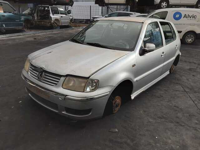 Mangueta Delantera Izquierda Volkswagen Polo 1.4 16V 75CV 0CV