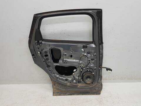 Foto 3ª: Puerta Trasera Izquierda Renault Arkana TECHNO 130CV 97KW