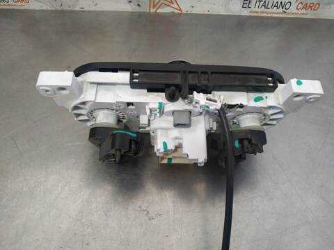 Foto 2ª: Mando Calefacción A. A. Dacia Lodgy AMBIANCE 90CV 66KW