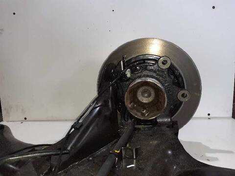 Foto 2ª: Brazo Suspension Trasero Derecho Mercedes Vito 88CV 65KW (2014)