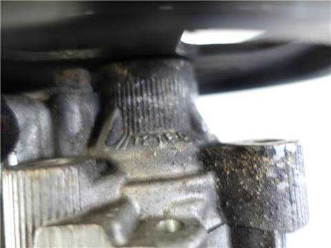 Foto 3ª: Bomba Servodireccion Toyota Avensis 2.2 D-4D EXECUTIVE BERLINA 5-PTAS.) 150CV 110KW [2AD-FTV] (2008)