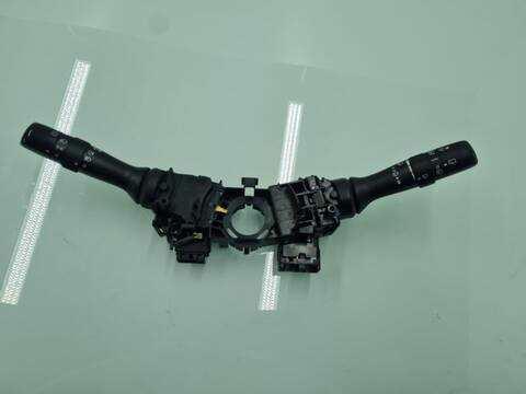 Foto 2ª: Mando Multifuncion Toyota Verso 2.0 D-4D CAT 126CV 93KW [1AD-FTV] (2010)