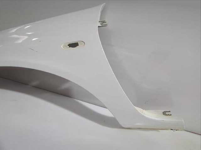 Foto 3ª: Aleta Delantera Izquierda Renault Clio 1.2 BB0A BB0F BB10 BB1K BB28 BB2D BB2H CB0A ... 58CV [D7F 710 D7F 720 D7F 722 D7F 726 D7F 744 D7F 746 D7] (1998)