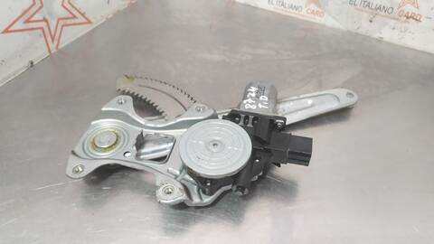 Foto 2ª: Elevalunas Manual Trasero Derecho Subaru Outback EXECUTIVE PLUS 150CV 110KW [EE20] (2015)