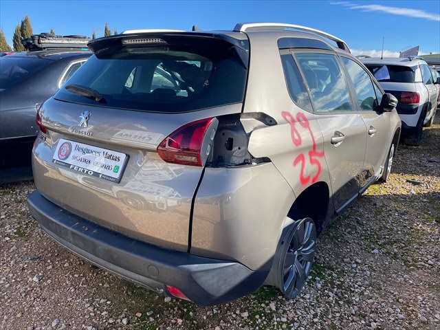 Foto 2ª: Piloto Trasero Derecho Peugeot 2008 1.6 HDI 100cv [BH02] (2016)