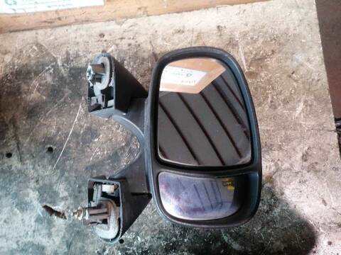 Retrovisor Derecho Nissan Primastar F9Q762