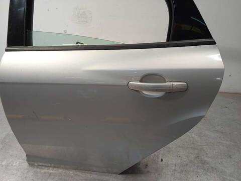 Foto 3ª: Puerta Trasera Izquierda Ford Focus TREND 115CV 85KW [T1DA] (2013)