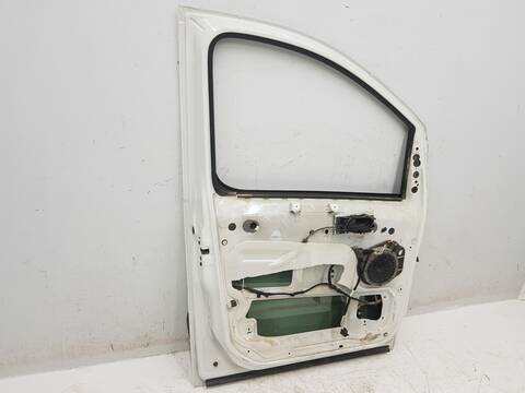 Foto 2ª: Puerta Delantera Izquierda Citroen Jumpy HDI 120 CONFORT L1 FAMILIAR 8 ASIENTOS) [RHK] (2000)