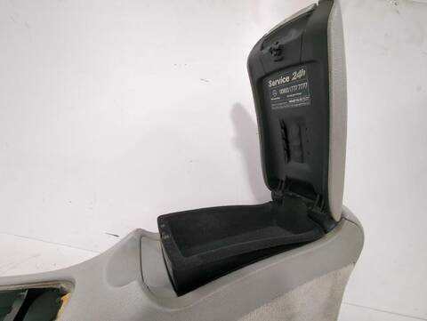 Foto 3ª: Consola Central Mercedes Clase C 160 CLK 240 209.361) 170CV [M 112.912] (2002)