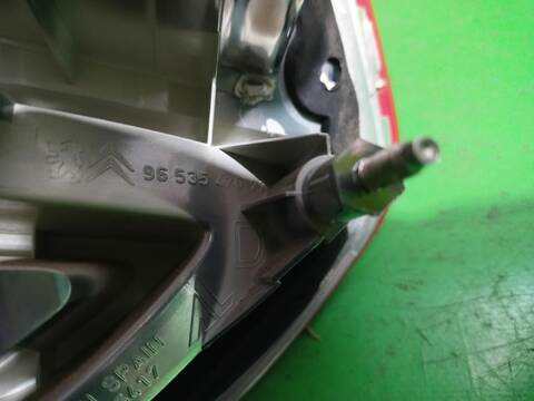 Foto 3ª: Piloto Portón Derecho Citroen C4 EXCLUSIVE AUT. 109CV [9HZDV6TED4] (2006)