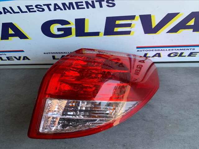 Piloto Trasero Derecho Toyota Rav4 2.2 D4D136-150CV