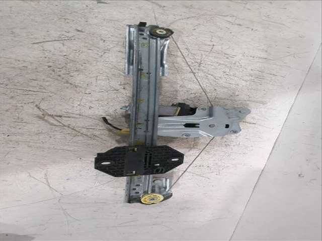 Foto 3ª: Elevalunas Eléctrico Delantero Derecho Dacia Sandero 1.5 DCI 90CV [K9K 612 K9K 626] (2012)