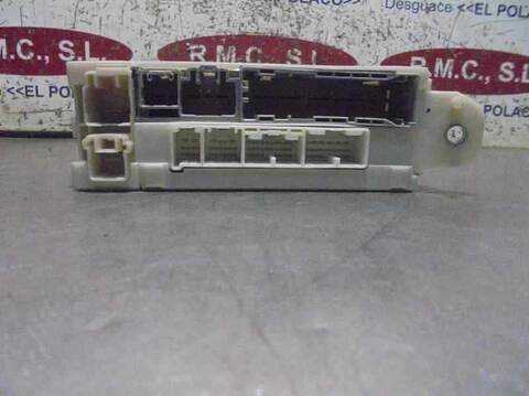 Foto 2ª: Caja Reles Fusibles Lexus IS 220D 177CV 130KW [D-2ADFHV] (2010)
