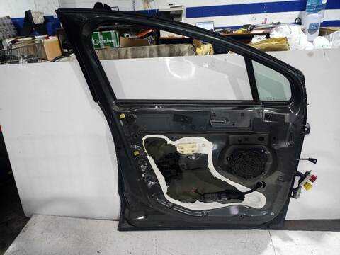 Foto 3ª: Puerta Delantera Izquierda Peugeot 3008 STYLE 114CV (2009)