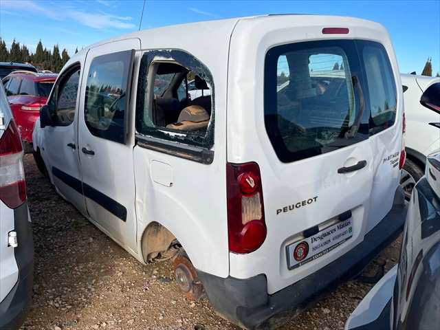 Foto 2ª: Paragolpes Trasero Peugeot Partner 1.6 HDI 100cv [BH02] (2015)