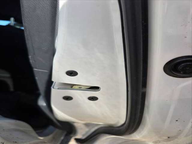 Cerradura Puerta Trasera Derecha Mazda 2 ZENITH 116CV 85KW