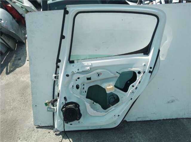 Foto 3ª: Puerta Trasera Derecha Peugeot 308 1.6 PREMIUM [1.6 LTR. - 88 KW 16V] [5FW / EP6]