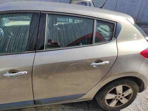 Puerta Trasera Izquierda Renault Megane K9K832 BERLINA III BERLINA 5P