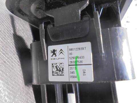 Foto 2ª: Botonera Elevalunas Citroen C3 COLLECTION 95CV 70KW [8H01] (2014)