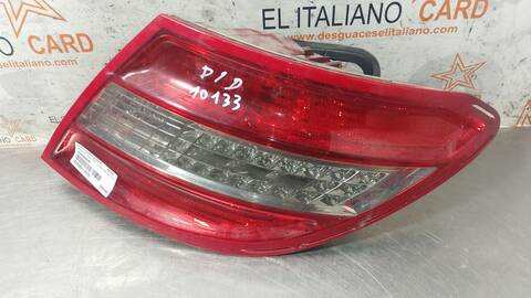 Foto 4ª: Piloto Trasero Derecho Mercedes Clase C 160 C 220 CDI 204.008) BERLINA 170CV 125KW [OM646811] (2008)