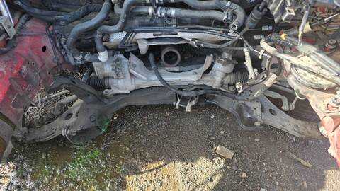 Cuna de Motor Volvo V40 D5204T6