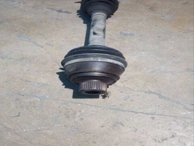 Foto 3ª: Transmision Delantera Izquierda Audi A5 2.0 TDI 105KW) 143CV [CAGA] (2010)