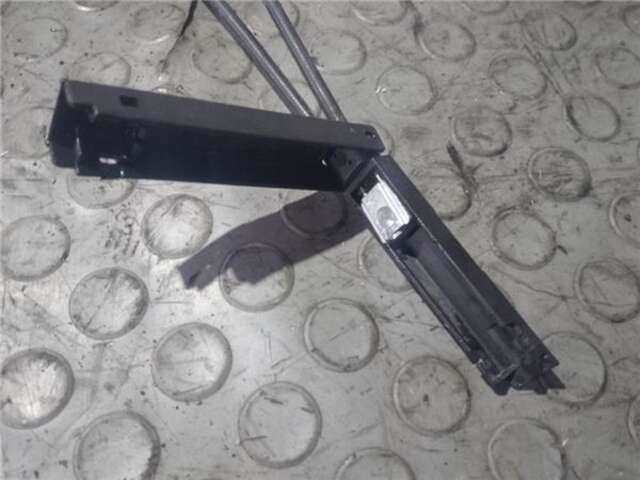 Foto 2ª: Cerradura Capot Mercedes Clase C 160 2.1 C 220 D (205.304) [2.1 LTR. - 125 KW CDI CAT] [651.921]