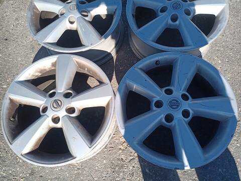 Foto 3ª: Juego LLantas Nissan Qashqai 140CV 103KW (2007)