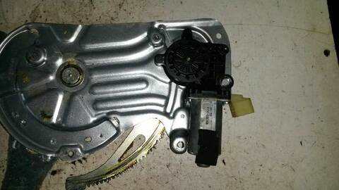 Foto 2ª: Elevalunas Eléctrico Delantero Izquierdo Volvo S60 2.4 DIESEL CAT BERLINA 163CV 120KW [D5244T] (2005)