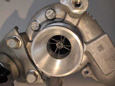 Foto 2ª: Turbocompresor Peugeot 208 9HP (2014)