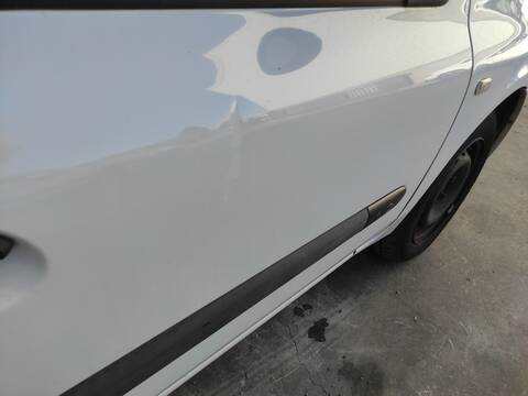 Foto 2ª: Puerta Delantera Derecha Renault Clio D7F720 (2003)